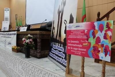  Sous la Haute Autorité de Monsieur Le Wali de la Wilaya d'Adrar, l'Association Algérienne pour la Planification Familiale a célebré la Journée Internationale de la Sage Femme sous le thème 